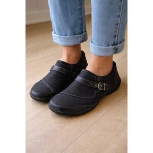 Merrell Dassie Buckle Slip On Leather Shoes Black Womens 8.5 J69078 M Grip